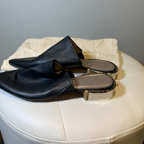 Vero Cuoio AGL Black Shoes - Picture 1 of 5